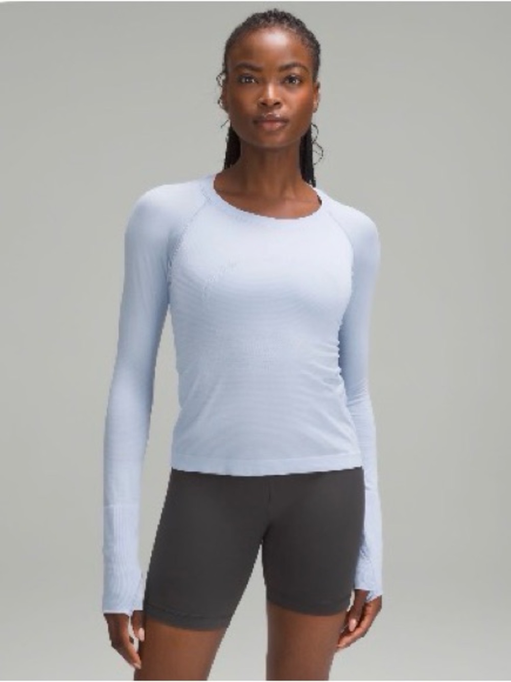 LULULEMON Swiftly Tech Long-Sleeve
Shirt 2.0 *Race Length